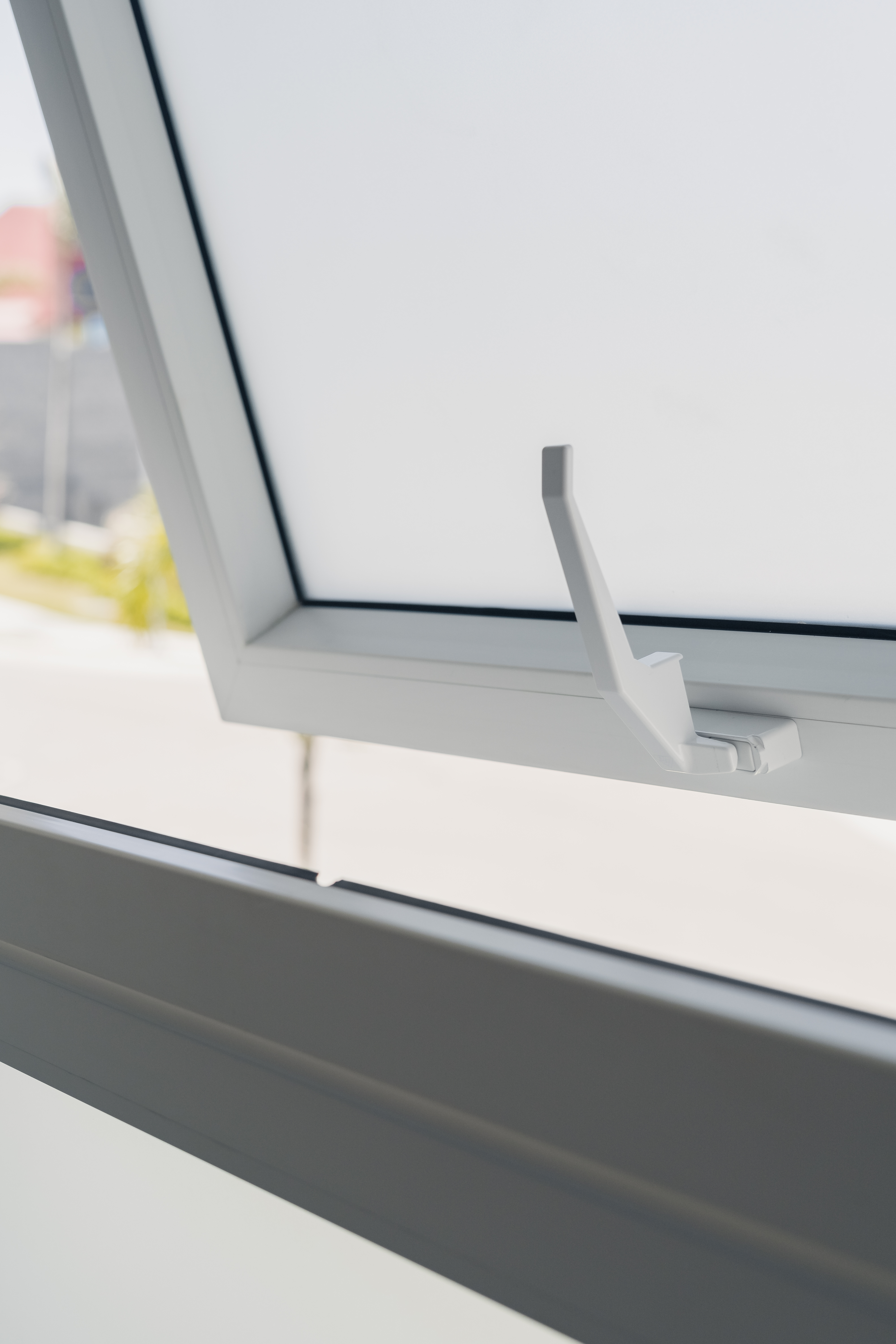 Ventana proyectable PVC